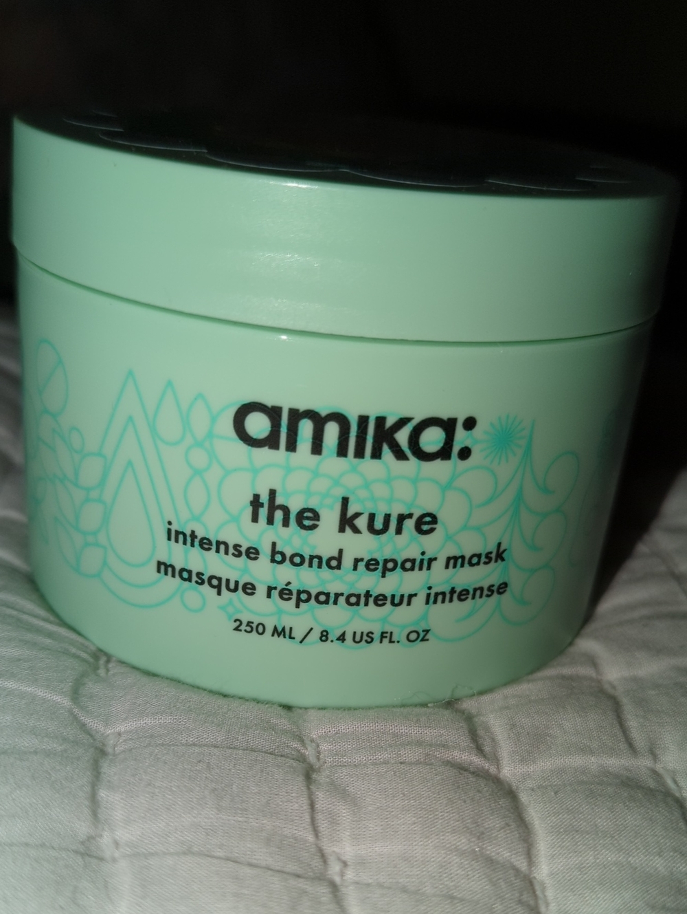 amika The Kure Intense Bond Repair Mask - mint green